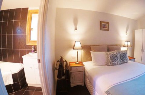 Springs Creek - Great Ocean Road Tourism 3