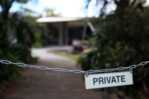 ArtHOUSE Beachfront Accommodation - Great Ocean Road Tourism 0