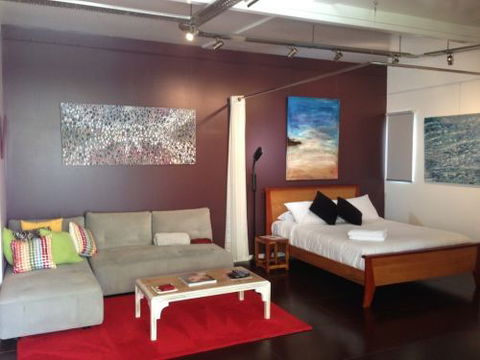 ArtHOUSE Beachfront Accommodation - Great Ocean Road Tourism 3