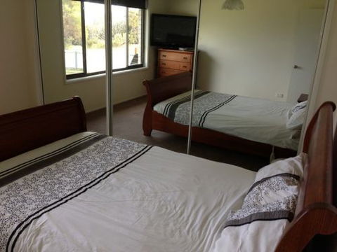 Eaglehawk Neck Beach House - Great Ocean Road Tourism 8