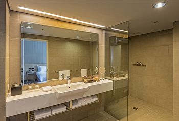 PARKROYAL Darling Harbour, Sydney - Great Ocean Road Tourism 9