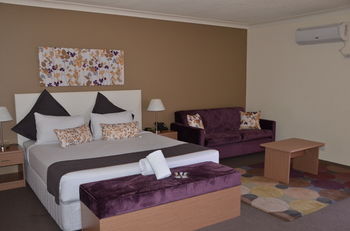 Country Comfort Hunts Liverpool - Great Ocean Road Tourism 4