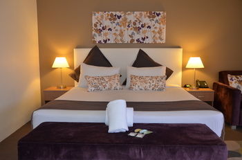 Country Comfort Hunts Liverpool - Great Ocean Road Tourism 7