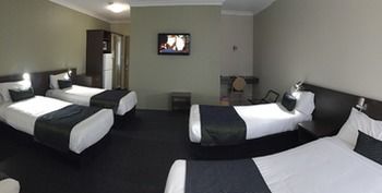 Country Comfort Hunts Liverpool - Great Ocean Road Tourism 12