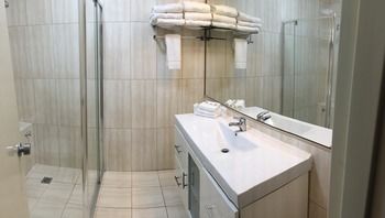 Country Comfort Hunts Liverpool - Great Ocean Road Tourism 14