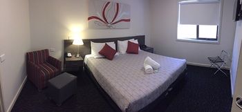 Country Comfort Hunts Liverpool - Great Ocean Road Tourism 34