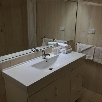 Country Comfort Hunts Liverpool - Great Ocean Road Tourism 36