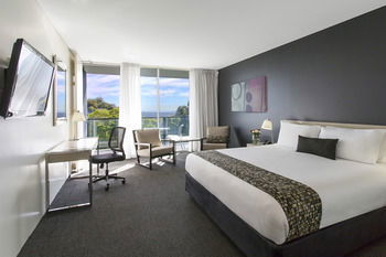 Best Western Plus Apollo International Hotel - Great Ocean Road Tourism 4