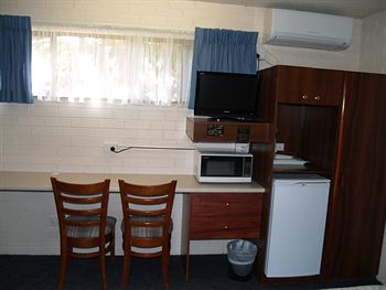 Pigeon House Motor Inn - Great Ocean Road Tourism 11