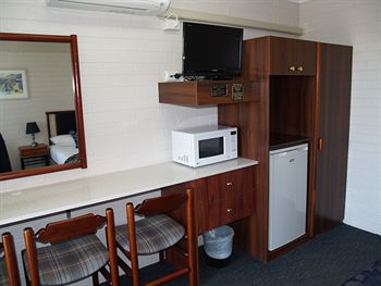 Pigeon House Motor Inn - Great Ocean Road Tourism 15
