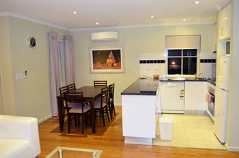 Best Western Plus Buckingham International - Great Ocean Road Tourism 6