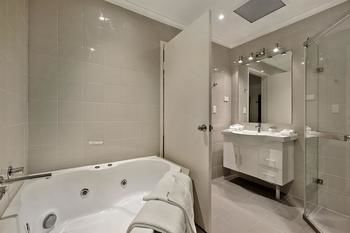 Best Western Plus Buckingham International - Great Ocean Road Tourism 21