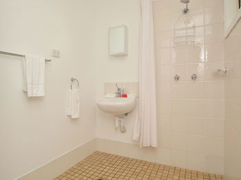 Madigan Wine Country Cottages - Great Ocean Road Tourism 21
