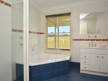 Madigan Wine Country Cottages - Great Ocean Road Tourism 26