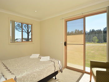 Madigan Wine Country Cottages - Great Ocean Road Tourism 30