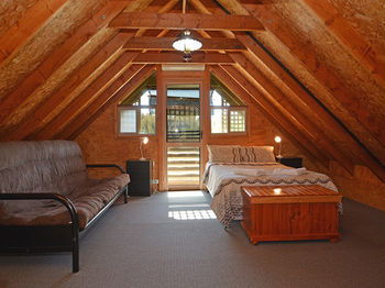 Madigan Wine Country Cottages - Great Ocean Road Tourism 33