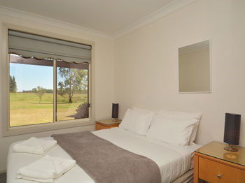 Madigan Wine Country Cottages - Great Ocean Road Tourism 49