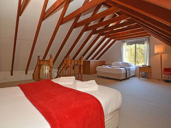 Madigan Wine Country Cottages - Great Ocean Road Tourism 50