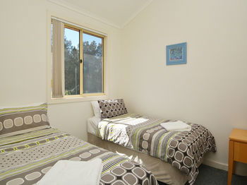 Madigan Wine Country Cottages - Great Ocean Road Tourism 58