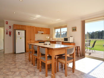 Madigan Wine Country Cottages - Great Ocean Road Tourism 67