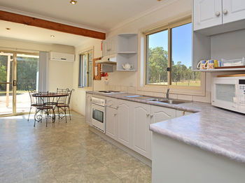 Madigan Wine Country Cottages - Great Ocean Road Tourism 68