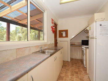 Madigan Wine Country Cottages - Great Ocean Road Tourism 71