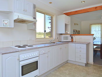 Madigan Wine Country Cottages - Great Ocean Road Tourism 72