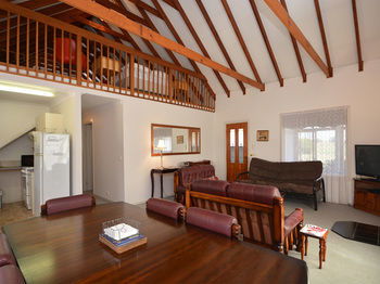 Madigan Wine Country Cottages - Great Ocean Road Tourism 80