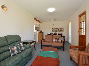 Madigan Wine Country Cottages - Great Ocean Road Tourism 84