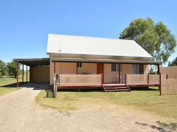 Madigan Wine Country Cottages - Great Ocean Road Tourism 93