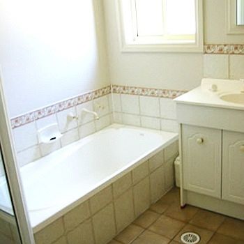 Madigan Wine Country Cottages - Great Ocean Road Tourism 0