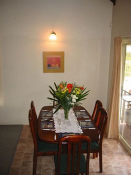 Madigan Wine Country Cottages - Great Ocean Road Tourism 14