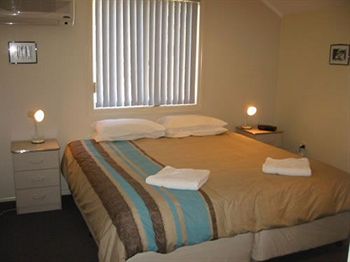 Madigan Wine Country Cottages - Great Ocean Road Tourism 16