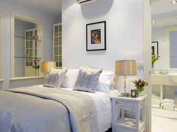 Andre's Mews Luxury Serviced Apartments - Great Ocean Road Tourism 27