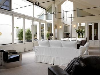Andre's Mews Luxury Serviced Apartments - Great Ocean Road Tourism 38