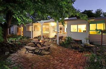 Valley Ranges Getaways - Great Ocean Road Tourism 13