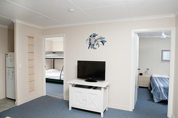 Maroochy River Resort & Bungalows - Great Ocean Road Tourism 1