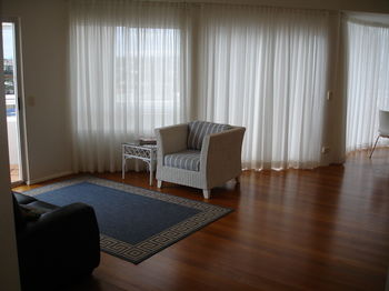 Beachside Resort - Kawana Waters - Great Ocean Road Tourism 12