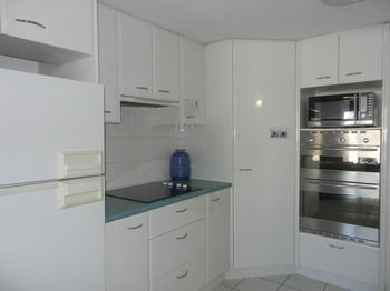 Beachside Resort - Kawana Waters - Great Ocean Road Tourism 30