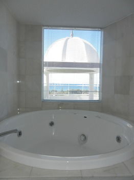 Beachside Resort - Kawana Waters - Great Ocean Road Tourism 32