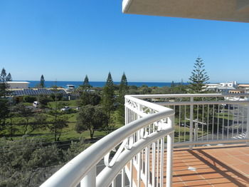 Beachside Resort - Kawana Waters - Great Ocean Road Tourism 42