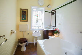 Adeline Bed And Breakfast - Great Ocean Road Tourism 13