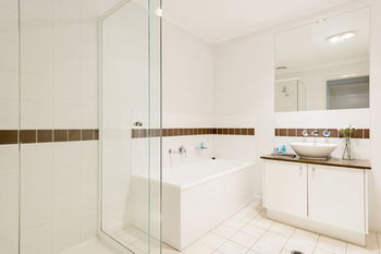 Apartments @ Glen Waverley - Great Ocean Road Tourism 0