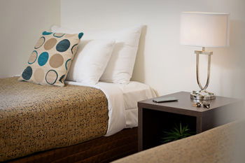 Apartments @ Glen Waverley - Great Ocean Road Tourism 7