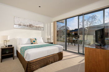 Apartments @ Glen Waverley - Great Ocean Road Tourism 8
