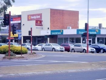 Apartments @ Glen Waverley - Great Ocean Road Tourism 14