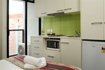 City Edge North Melbourne - Great Ocean Road Tourism 1