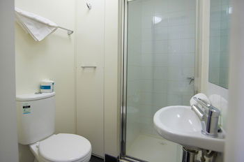 City Edge North Melbourne - Great Ocean Road Tourism 5