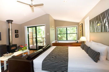 Amore On Buderim Luxury Rainforest Cabins - Great Ocean Road Tourism 23