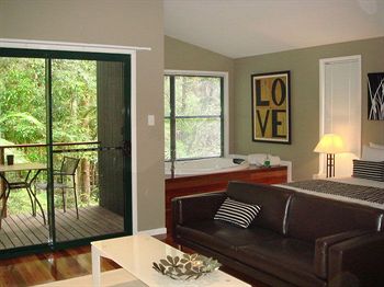 Amore On Buderim Luxury Rainforest Cabins - Great Ocean Road Tourism 9